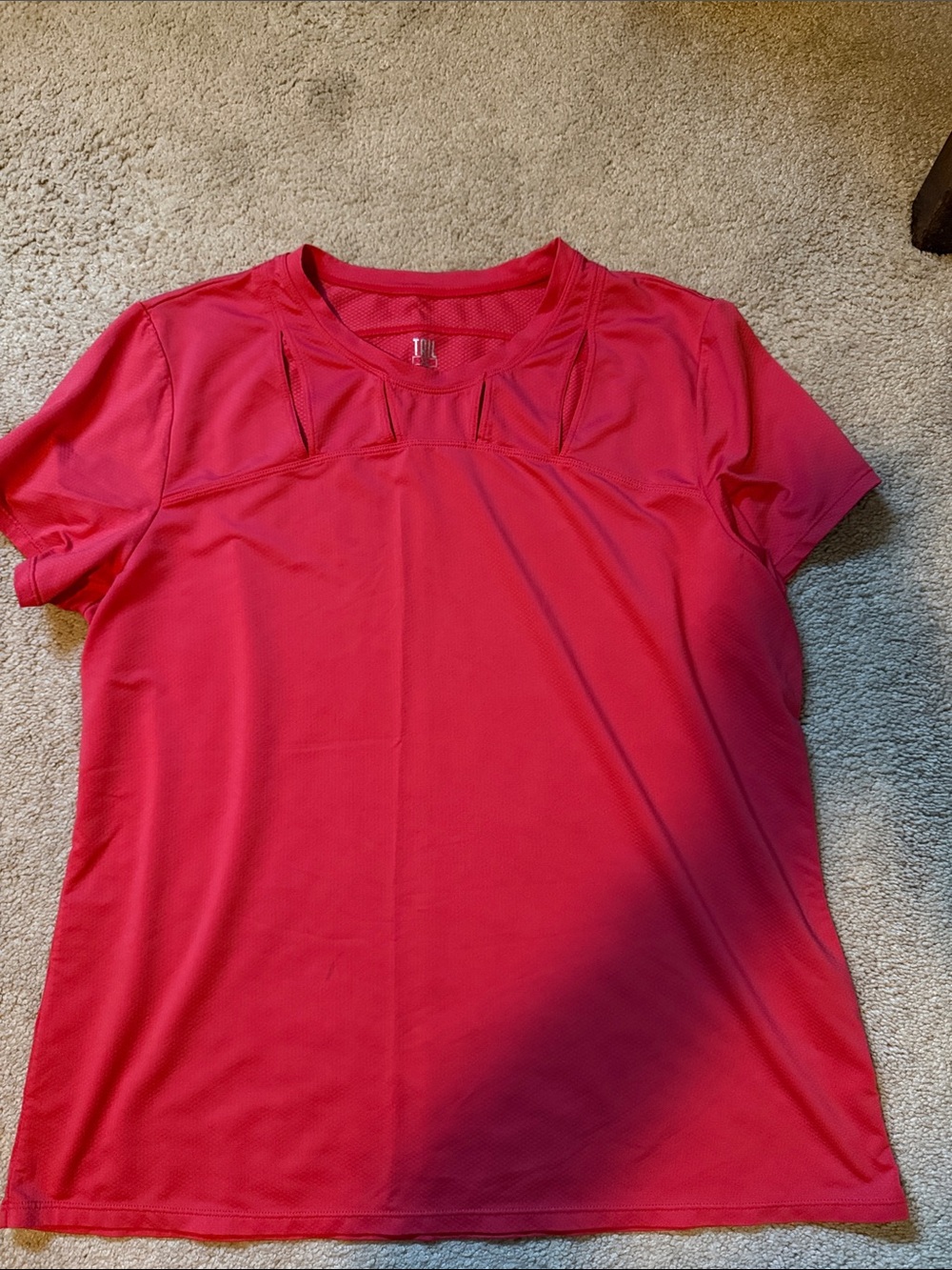 Tail Women's Red Active Short-Sleeve Performance Top size X-Large